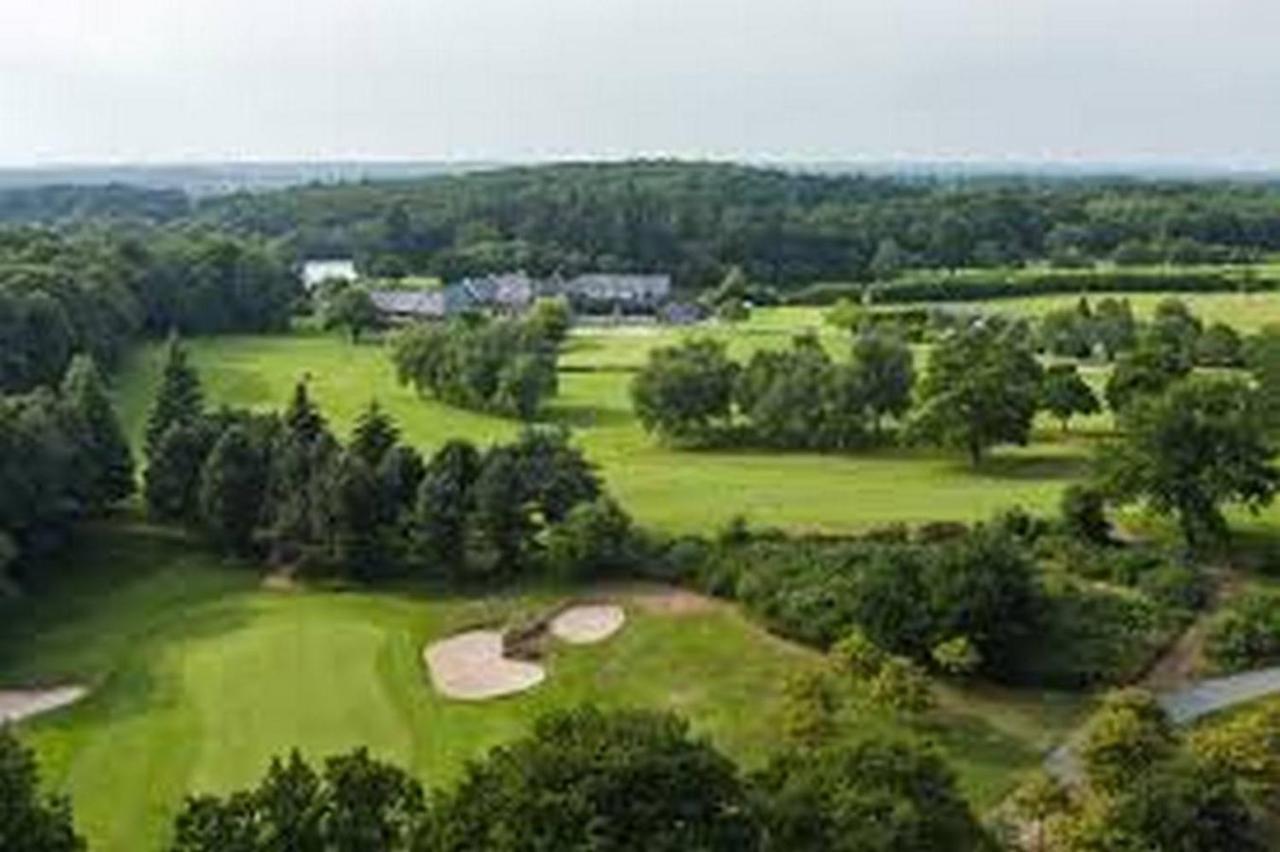 Les Cottages Du Golf Le Tronchet  Exteriör bild